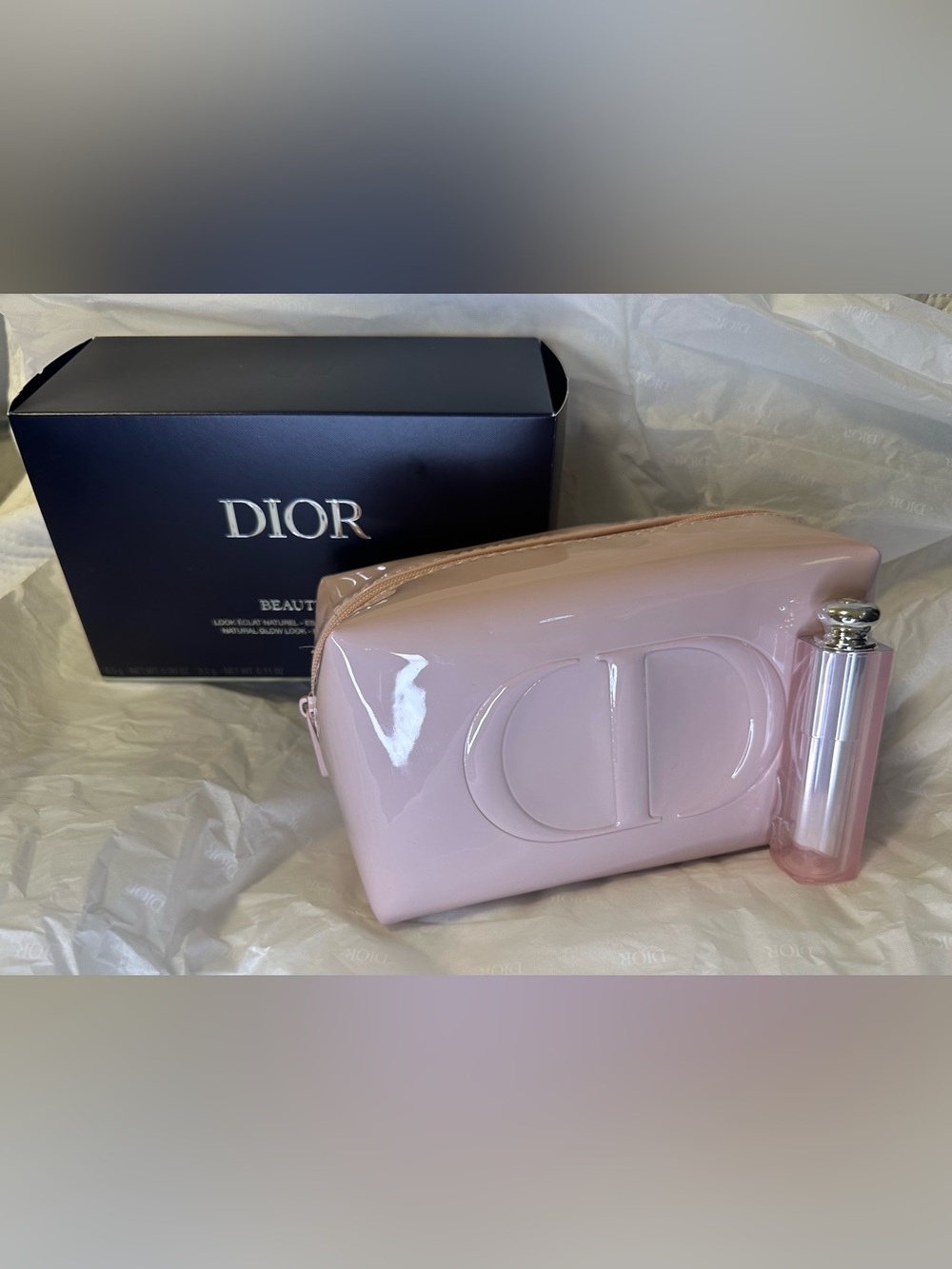 🩷New Dior light Pink Patent Cosmetic Beauty Pouch w Pink Dior Addict Lip Glow🩷
